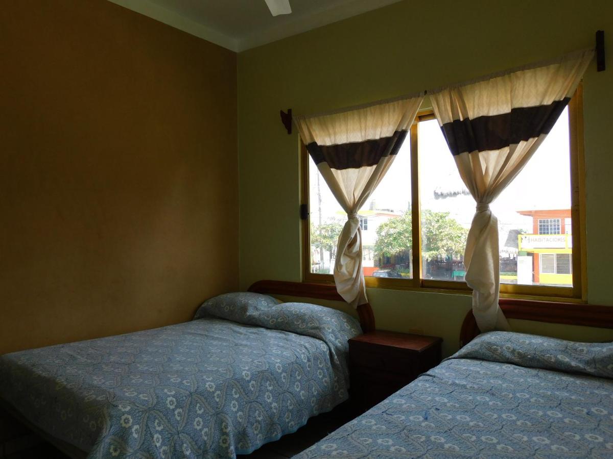 Casa De Huespedes Yoli By Rotamundos Hotel Playa Chachalacas Kültér fotó